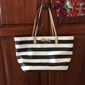 Kate spade striped shoulder bag